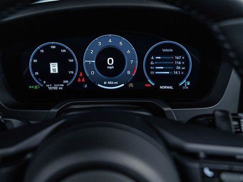 Certified 2025 Porsche 911 Carrera image 20