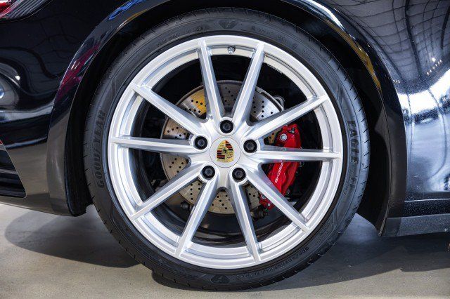 Used 2020 Porsche 911 Carrera 4S AWD/4WD image 44