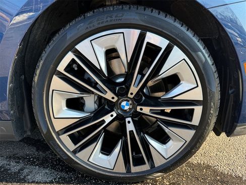 Certified 2026 BMW 530i xDrive w/ Premium Package image 18