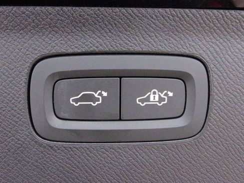 Used 2023 Volvo XC90 T8 Ultimate w/ Protection Package Premier image 35