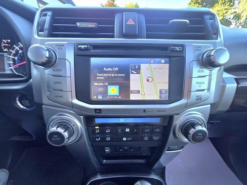 Used 2015 Toyota 4Runner Limited image 12