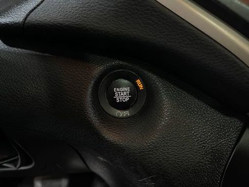 Used 2018 Jeep Cherokee Limited w/ Technology Group image 22