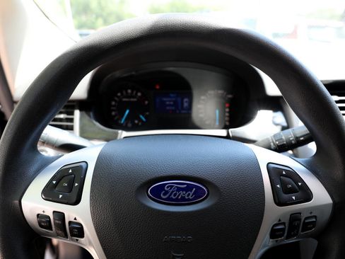 Used 2014 Ford Edge SE w/ Equipment Group 101A image 21