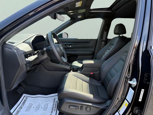 Used 2025 Honda CR-V Sport-L image 9