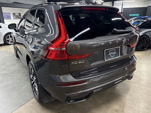 Used 2024 Volvo XC60 B5 Core w/ Climate Package image 7
