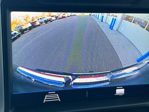 Used 2023 GMC Sierra 3500 SLE w/ SLE Value Package image 15