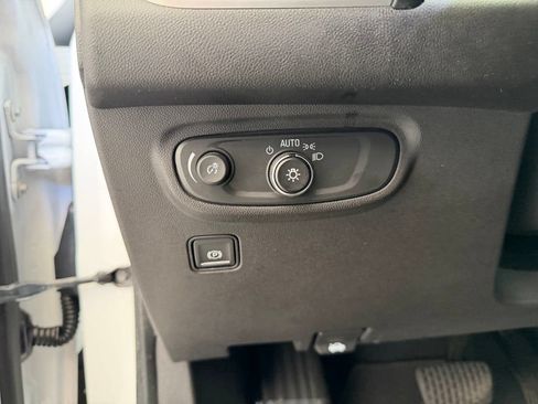 Used 2020 GMC Terrain SLE FWD image 39