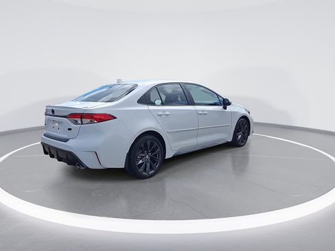 Used 2024 Toyota Corolla SE FWD image 9