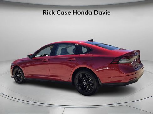 Used 2025 Honda Accord SE image 7