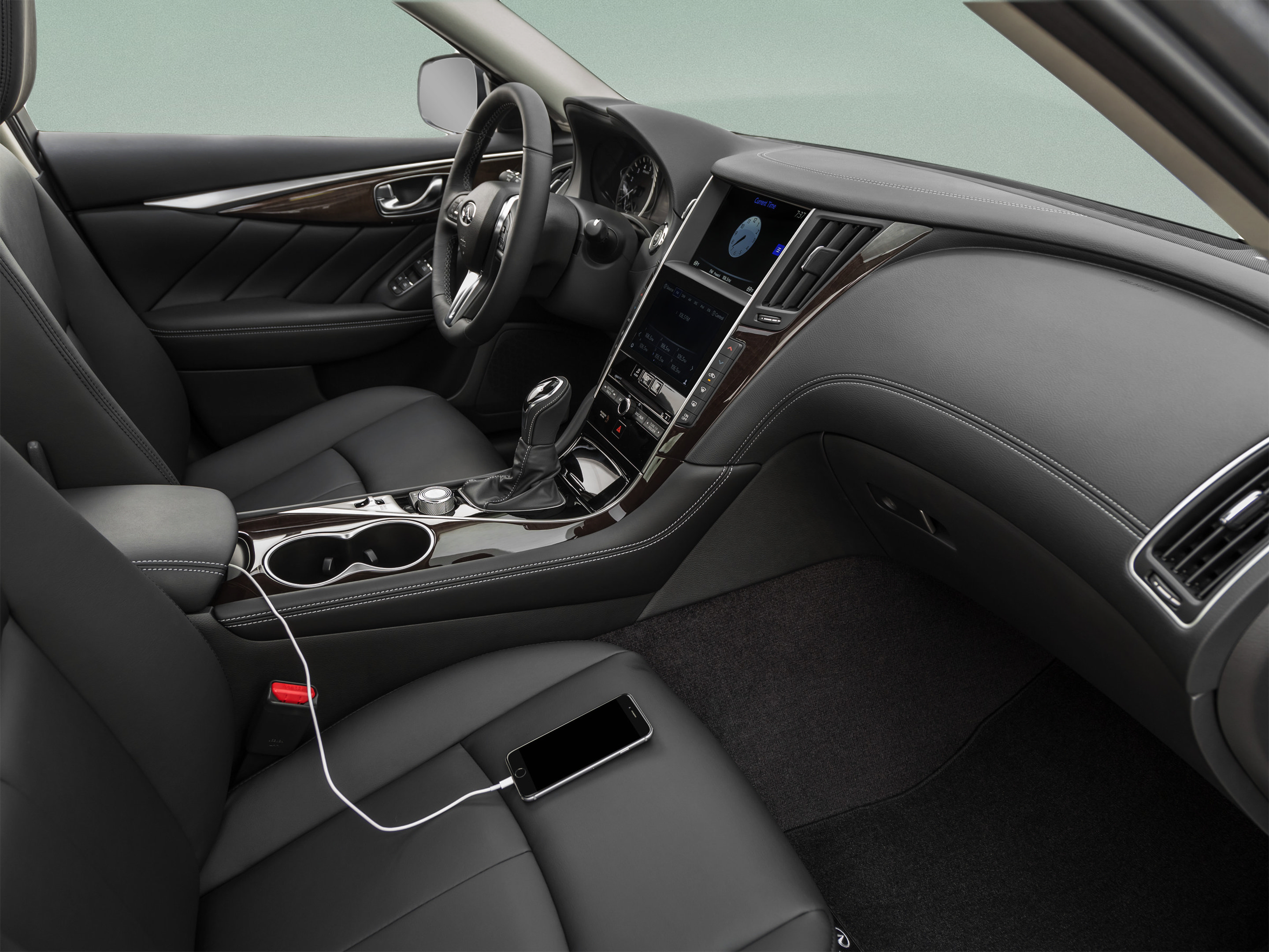 Used 2019 INFINITI Q50 Luxe w/ Essential Package (3.0T Luxe) RWD image 29