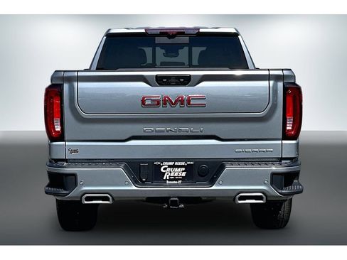Used 2025 GMC Sierra 1500 Denali w/ Technology Package AWD/4WD image 5