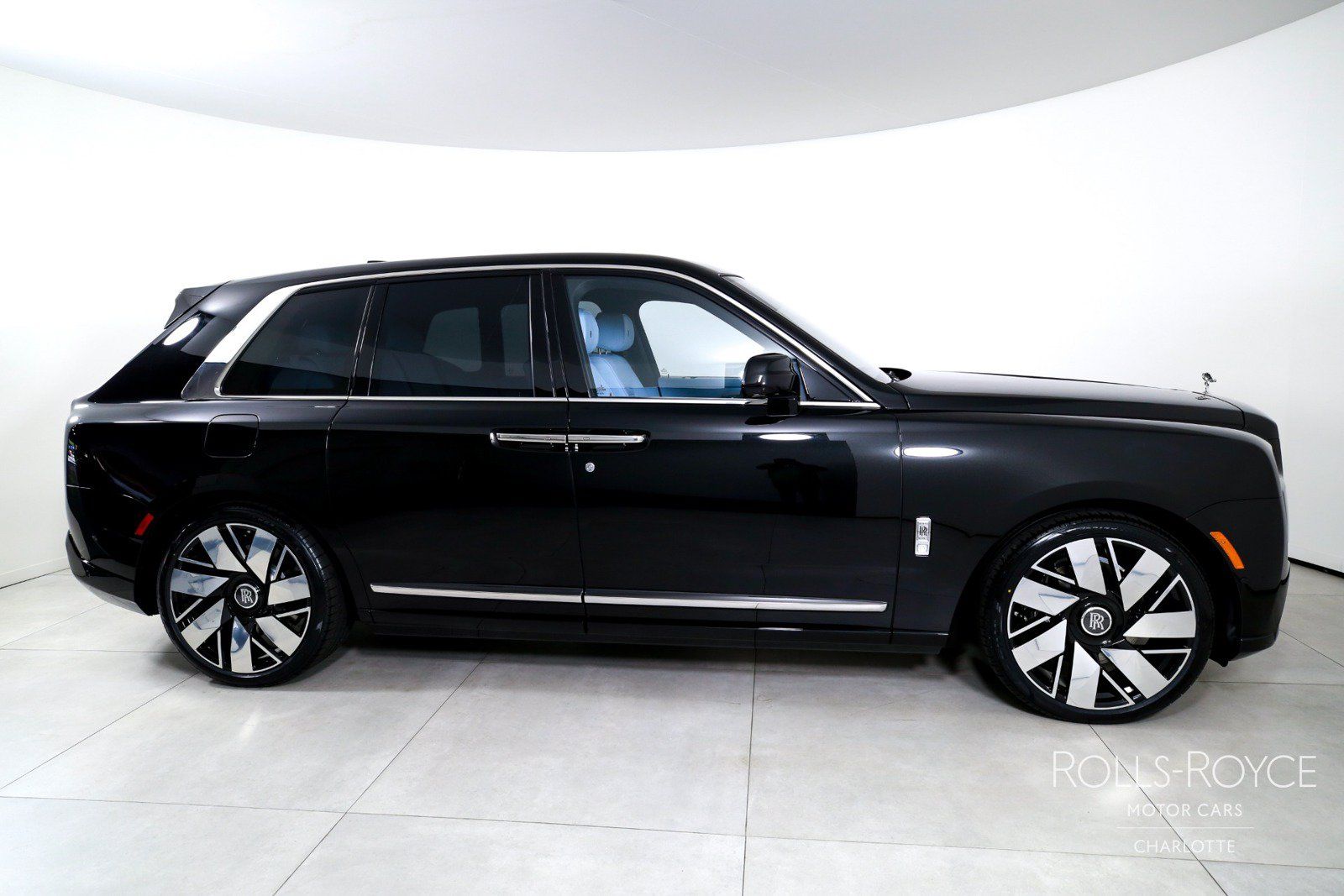 New 2027 Rolls-Royce Cullinan AWD/4WD image 10