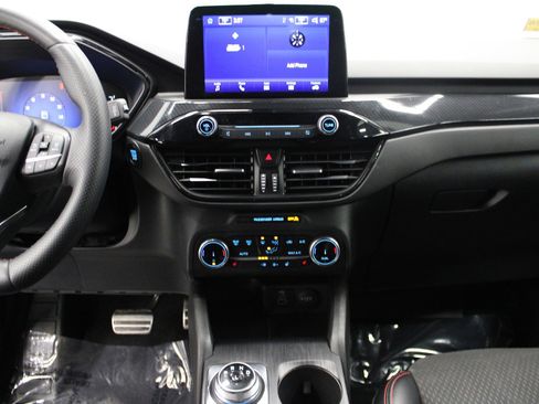 Used 2024 Ford Escape ST-Line image 24