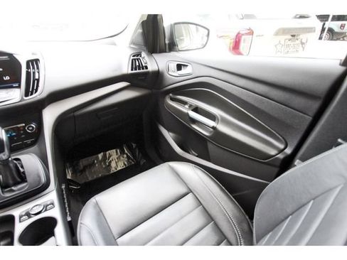 Used 2014 Ford Escape SE w/ Equipment Group 201A FWD image 9