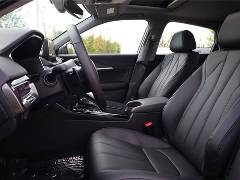 New 2026 Acura Integra image 12