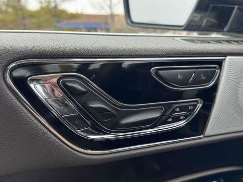 Used 2023 Lincoln Navigator L Reserve image 41