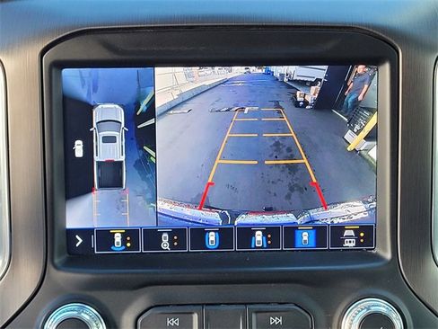 Used 2020 GMC Sierra 1500 AT4 w/ AT4 Premium Package image 12