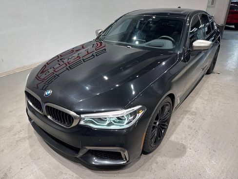 Used 2018 BMW M550i xDrive w/ Driving Assistance Package image 9