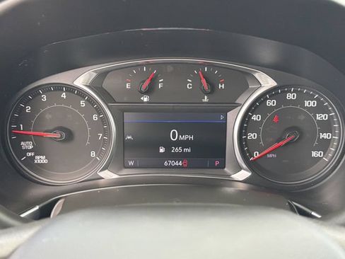 Used 2021 Chevrolet Equinox Premier w/ LPO, Floor Liner Package FWD image 29