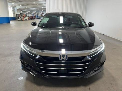 Used 2022 Honda Accord Touring image 8