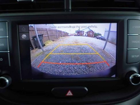 Used 2022 Kia Soul LX w/ Technology Package image 13