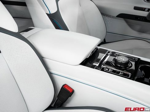 Used 2025 Rolls-Royce Spectre Black Badge image 29