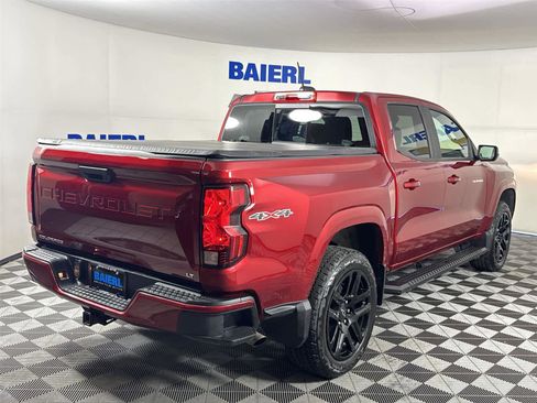Used 2024 Chevrolet Colorado LT w/ LT Convenience Package II AWD/4WD image 5