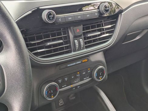 Used 2025 Ford Escape Active AWD/4WD image 22