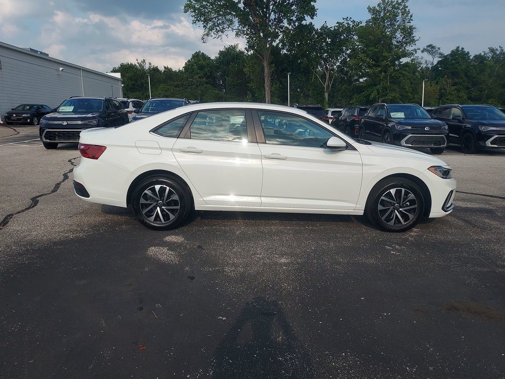 Used 2025 Volkswagen Jetta S FWD image 8