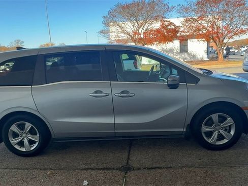 Used 2019 Honda Odyssey EX-L image 9