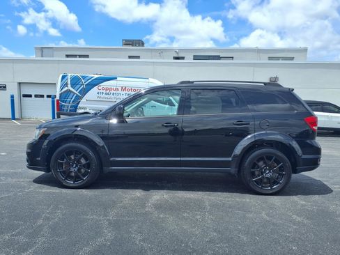 Used 2019 Dodge Journey SE w/ Connectivity Group FWD image 8