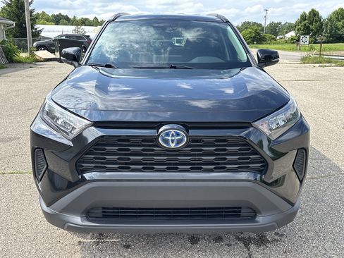 Used 2019 Toyota RAV4 LE AWD/4WD image 9