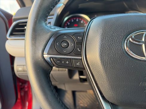 Used 2020 Toyota Camry XSE image 17