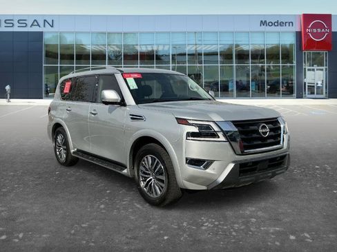 Certified 2024 Nissan Armada SL AWD/4WD image 5