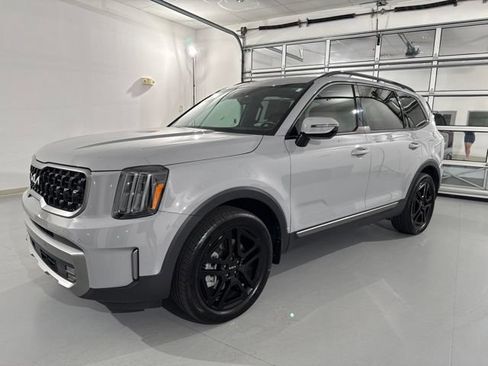 Used 2023 Kia Telluride SX Prestige X-Line AWD/4WD image 3