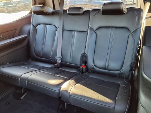 Used 2022 Jeep Wagoneer Series III w/ Premium Group I image 15