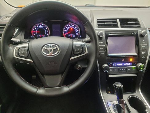 Used 2016 Toyota Camry XSE w/ Moonroof Package FWD image 22