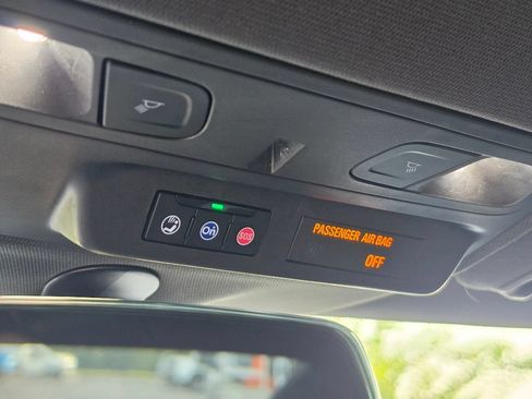 Used 2023 Chevrolet Camaro LT RWD image 27