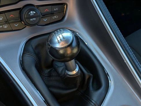 Used 2022 Dodge Challenger R/T Scat Pack image 12