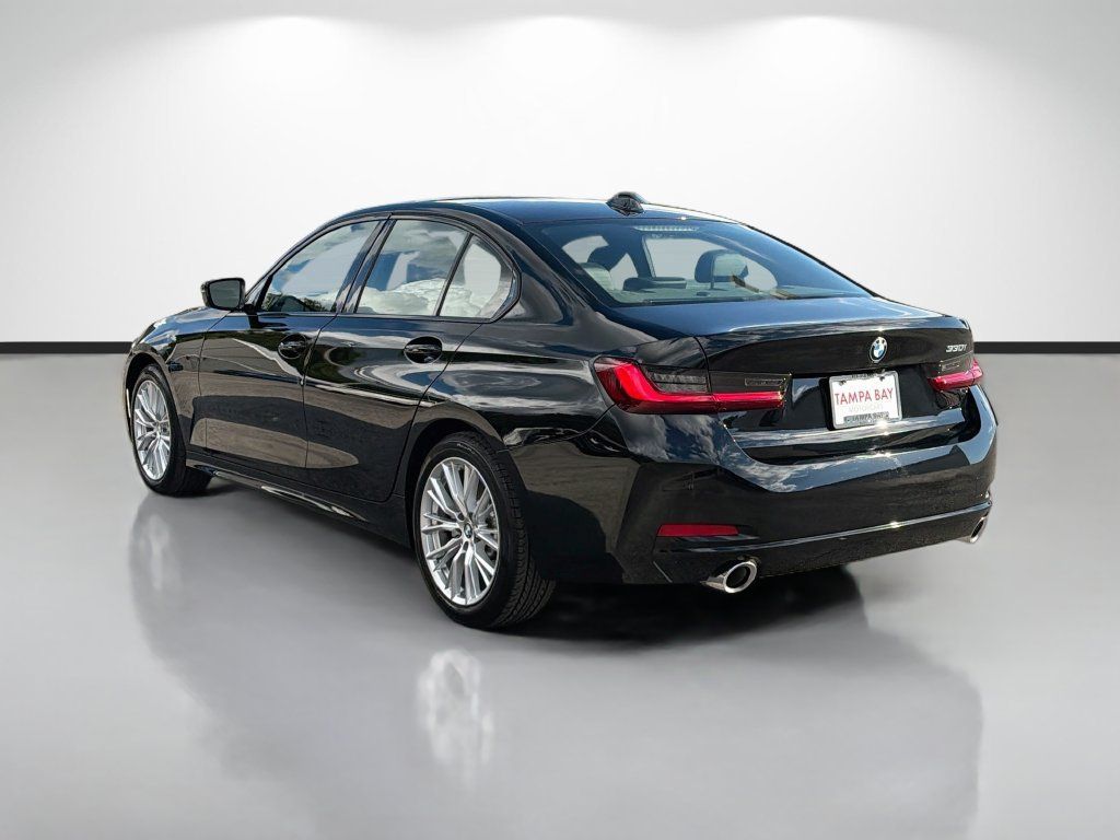 Used 2023 BMW 330i Sedan RWD image 5