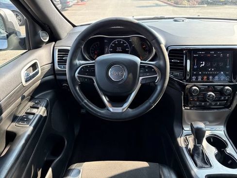 Used 2019 Jeep Grand Cherokee Altitude AWD/4WD image 30