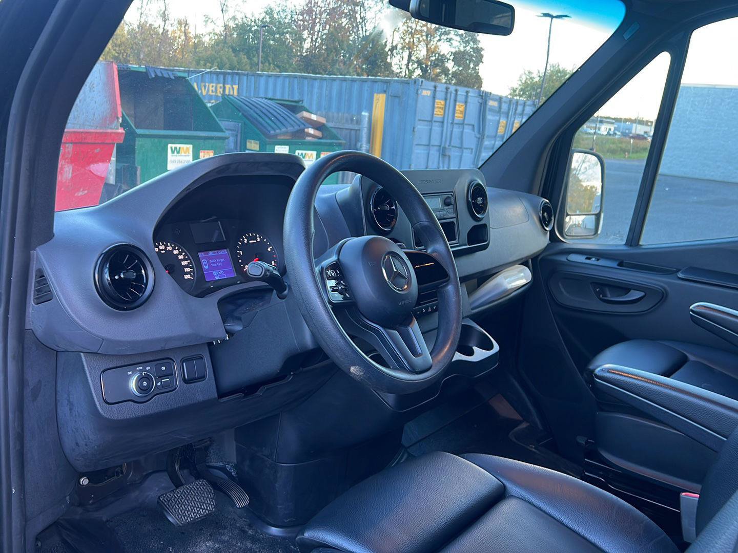 Used 2019 Mercedes-Benz Sprinter 2500 image 4