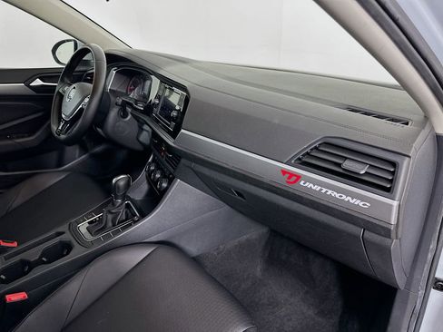 Used 2019 Volkswagen Jetta SE image 28