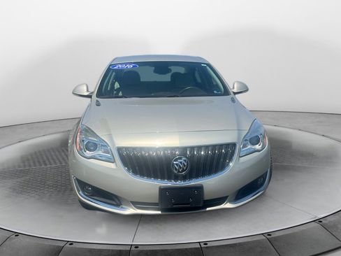 Used 2016 Buick Regal FWD image 2