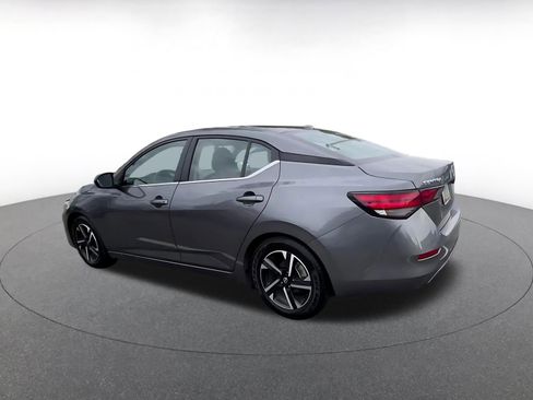 Used 2025 Nissan Sentra SV image 10