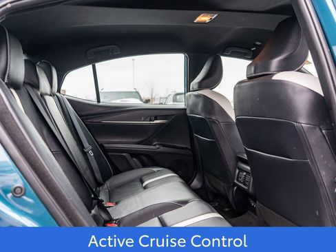 Used 2025 Toyota Camry SE image 13