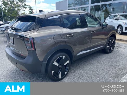 Used 2026 Nissan Kicks SR FWD image 4