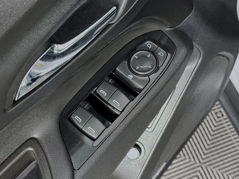 Certified 2023 Chevrolet Equinox Premier image 19