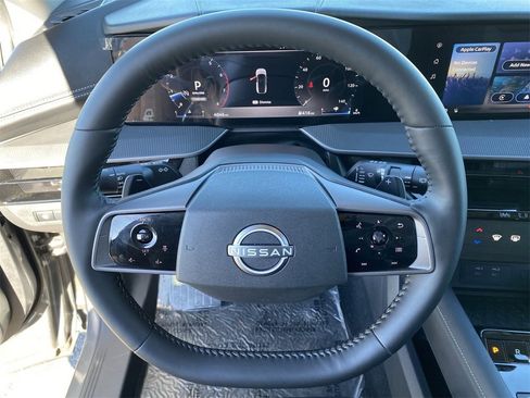 Certified 2025 Nissan Murano SV image 30