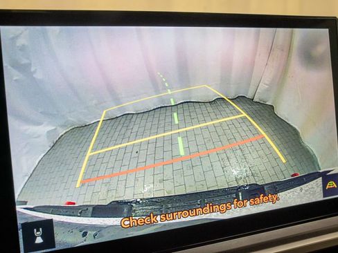 Used 2025 Toyota Tacoma TRD Off-Road image 13